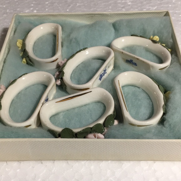 JUWELIER SONNICHSEN FLORAL NAPKIN RINGS - Picture 2 of 9